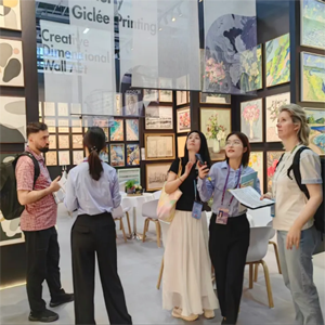 Small handicrafts light up big dreams